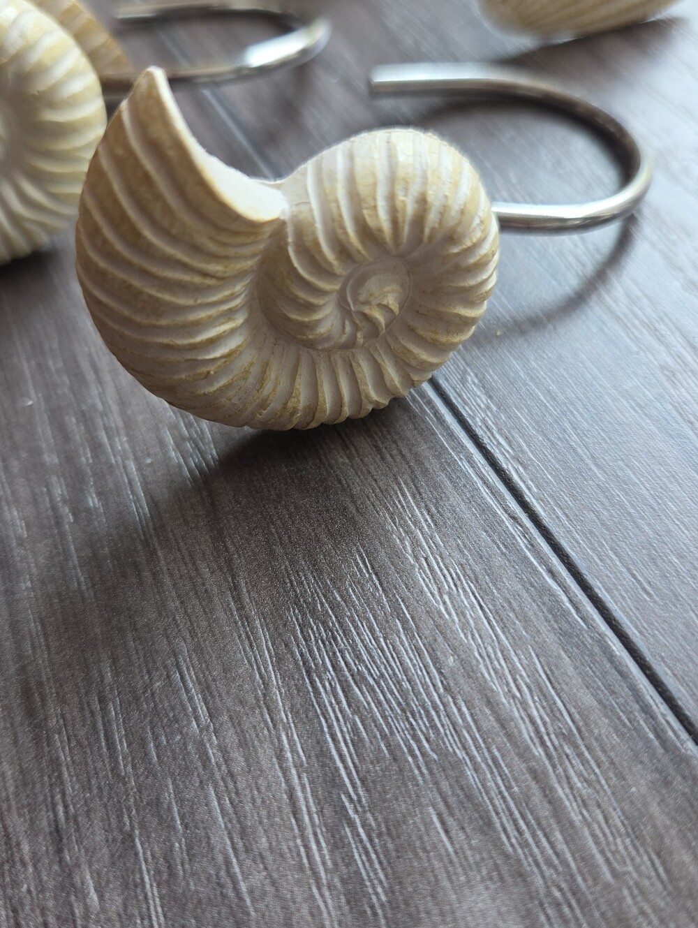 Seashell Shower Hooks - Picture 7 of 8